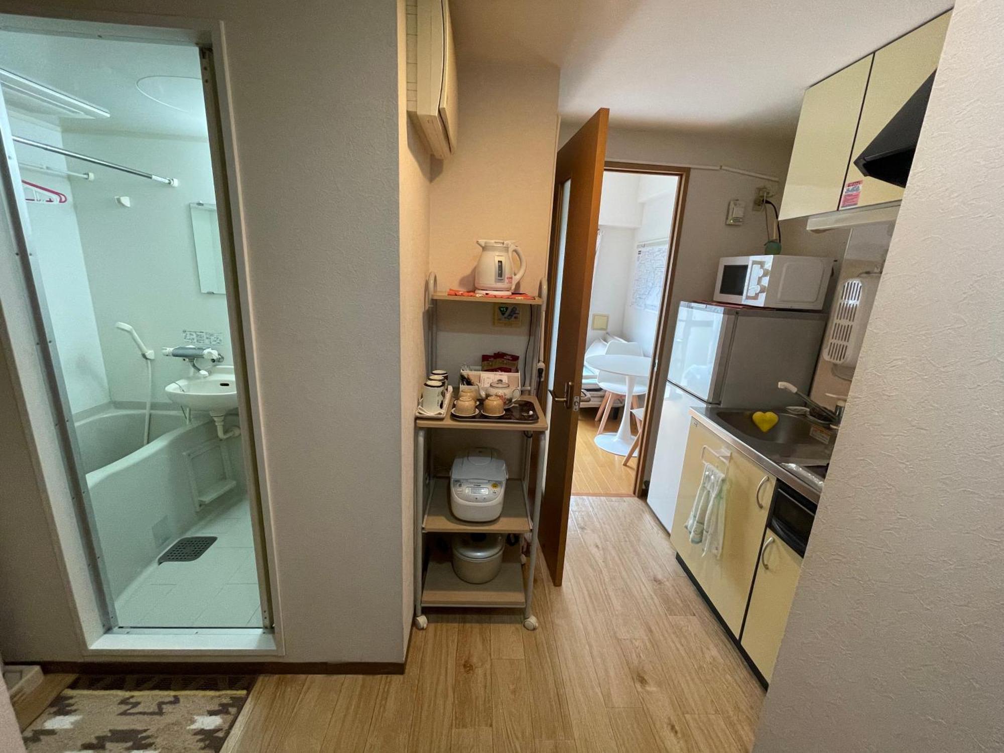 新宿庭院の屋-Shinjuku Garden Home -28 Square Meters King Size Bed Garden Room Tokió Kültér fotó